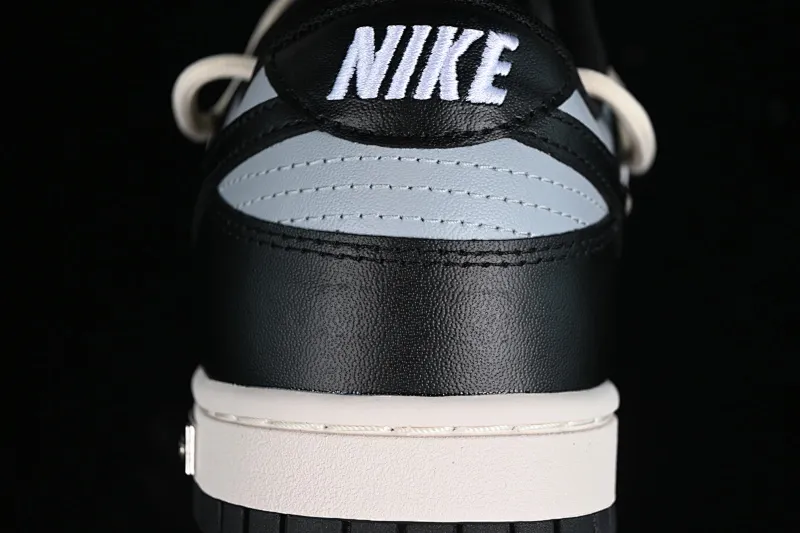 All Categories Nk SB Dunk Series Nk SB Dunk Low Low-top sneakers Nk Dunk Low Fast and Furious Distressed Oxidation Metal Punk SB strap low-top casual sneakers DD1391-100